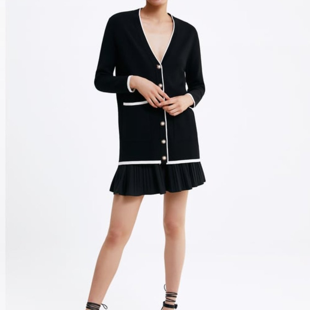 Zara | Faux Pearl Button Long Cardigan | Size Small | Black & White Cardigan